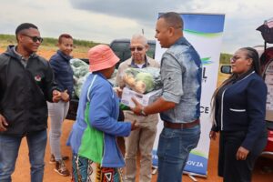 Boitumelo Food Donation Photo 1 (3) Boitumelo Food Donation Photo 1 (3)